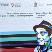 Escultura de Chespirito en Cancún