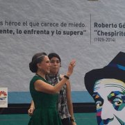 Escultura de Chespirito en Cancún