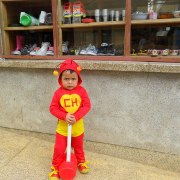 Uniforme en homenaje al Chapulín Colorado