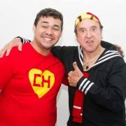 Eudes Gonçalves con Carlos Villagrán
