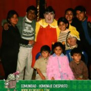 Ñoño con fans   ~ Galería Vecindad CH
