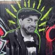 Mural en homenaje al Chómpiras