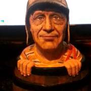 Figura del Chavo en porcelana fría